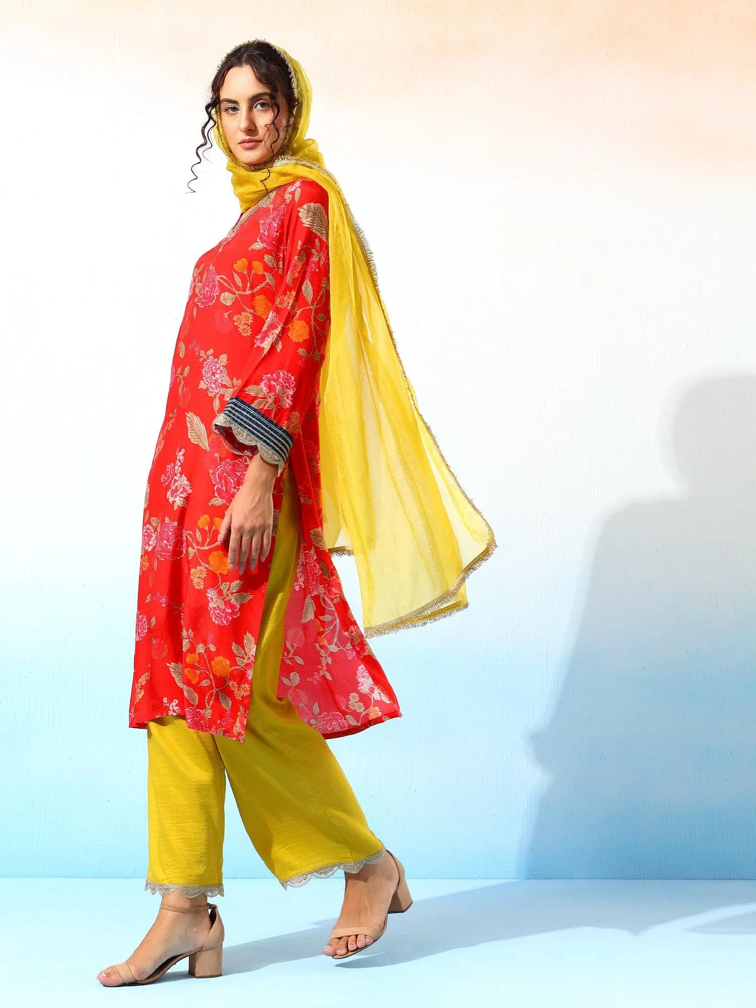 Aarya Muslin Floral Kurta Set