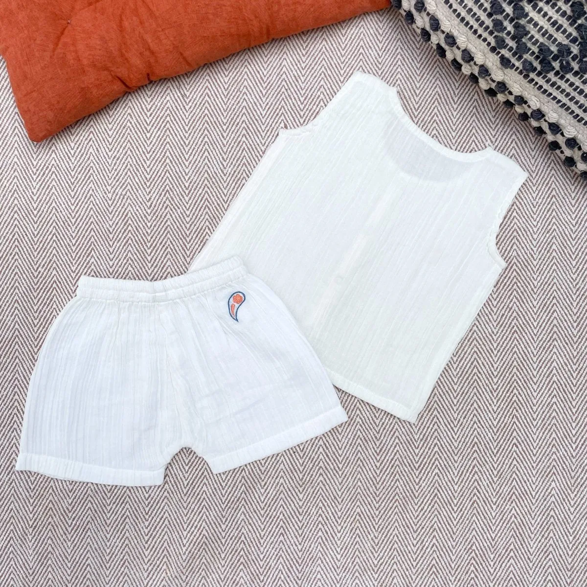 Bhaakur Muslin Jhabla Set- Space