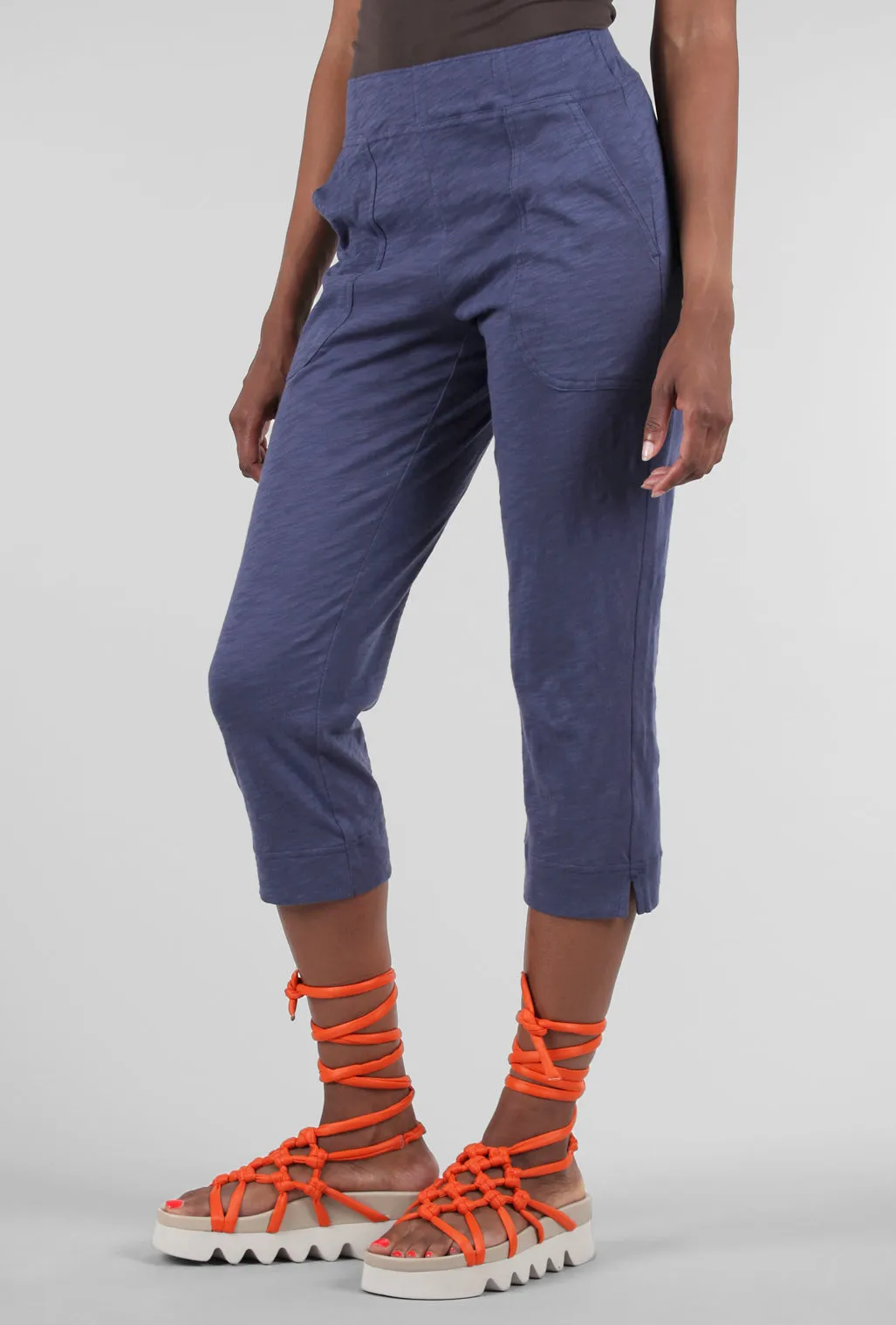 Cotton Slub Pocket Capri, Navy