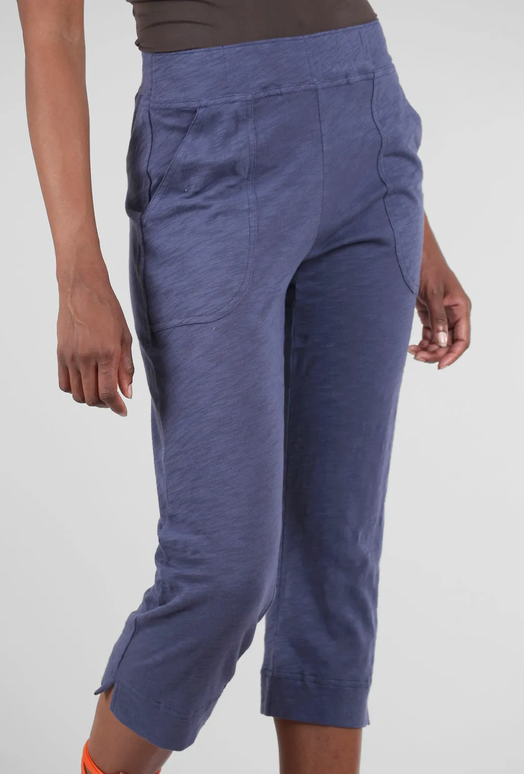 Cotton Slub Pocket Capri, Navy